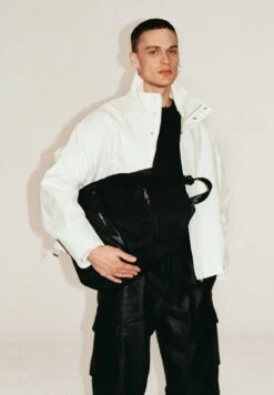 Kazar Studio DWAYNE. - Tagesrucksack - Black -Kazar Schuhe Geschaft 017081330f474695a30ed2af480d6ca2 1