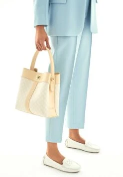 Kazar KITE - Mokassin - White -Kazar Schuhe Geschaft 4fb9e4cc12884de3959bf72921d22603