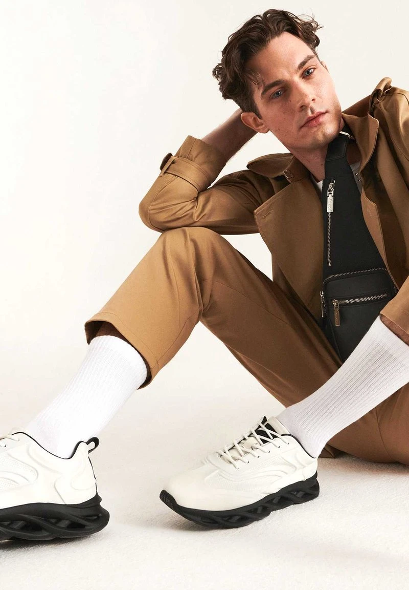 Kazar Umhängetasche - Black 2 Kazar Umhängetasche - Black – Bild 2