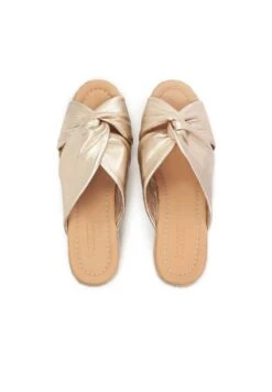 Kazar DANNIE - Pantolette Hoch - Gold -Kazar Schuhe Geschaft 926389ab296547c1bf28d07e83c5d7ad