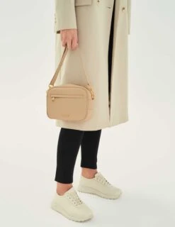 Kazar BILLIE - BEIGE LEATHER ON A LONG STRAP - Umhängetasche - Beige -Kazar Schuhe Geschaft 9d99df9be37e4ba3b9da5f570f99de3f