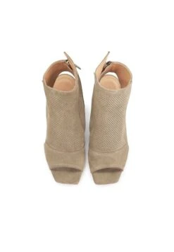 Kazar IMANI - SUEDE BOOTIES ON A WIDE HEEL WITH AN OPEN TOE - High Heel Sandalette - Taupe -Kazar Schuhe Geschaft 9daeb56ebb664023a8cd8e2681ad73f8